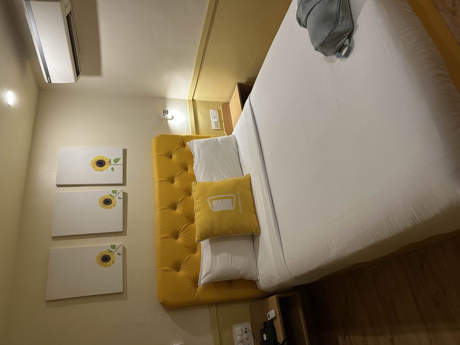 Bloom Hotel Worli — Guest room