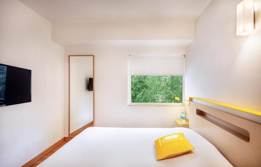 Bloomrooms Janpath — Guest room