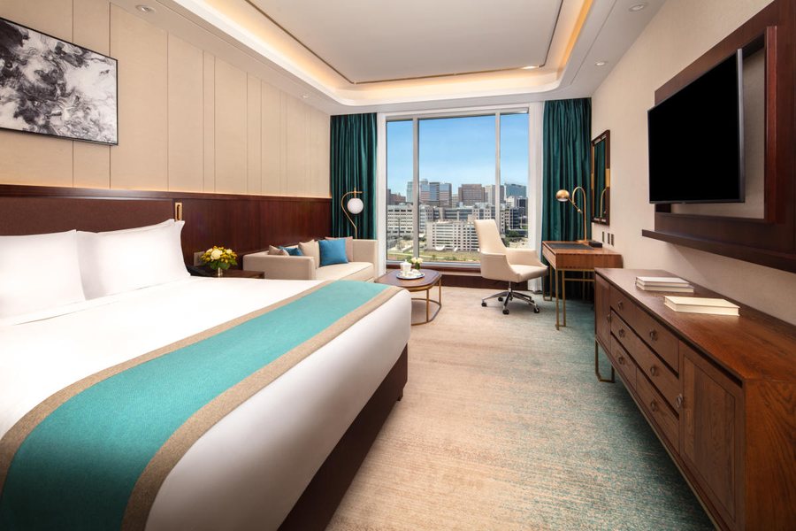 Blossom Hotel Houston Curio Collection by Hilton Houston Texas — Guest room