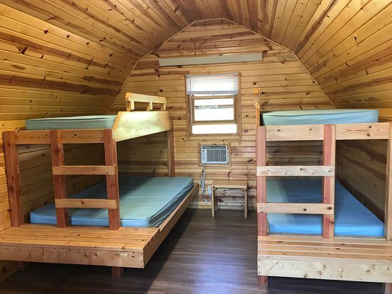 Blue Bell Lodge — Guest room