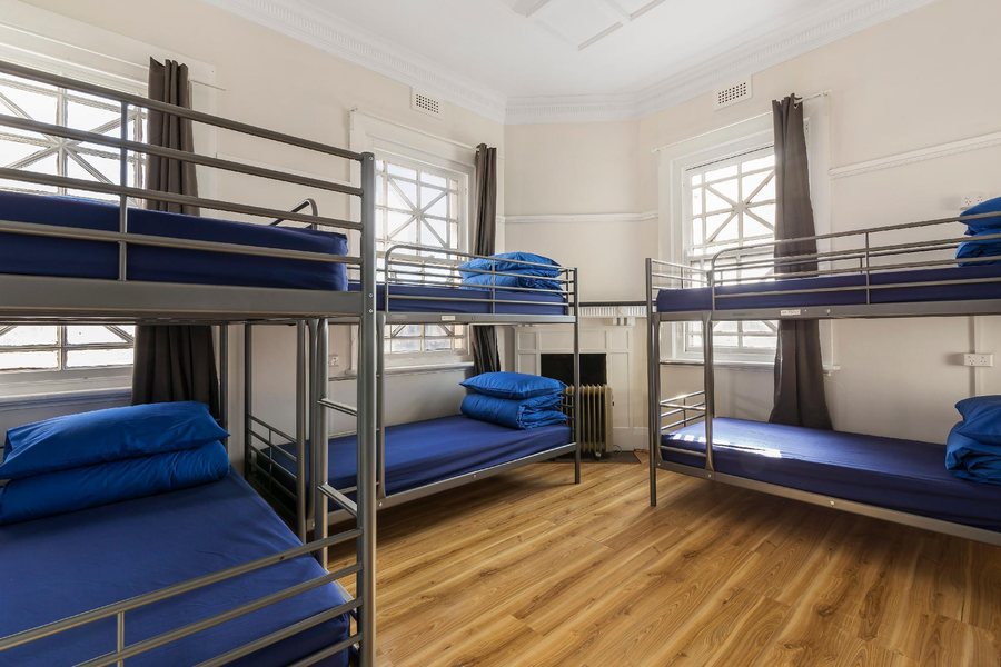 Blue Parrot Backpackers — Guest room