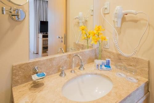 Blue Tree Premium Morumbi — Bathroom