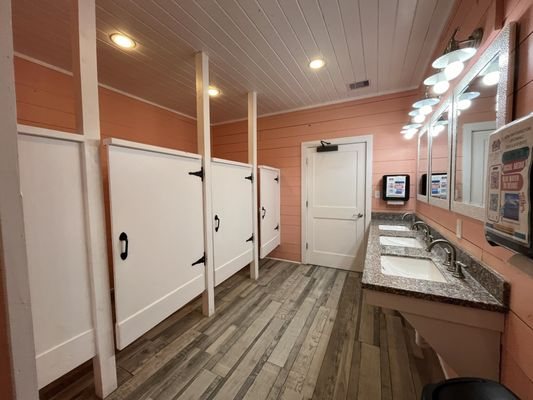 Blue Water RV Resort — Bathroom