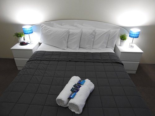 Blue Waters Apartments — Guest room