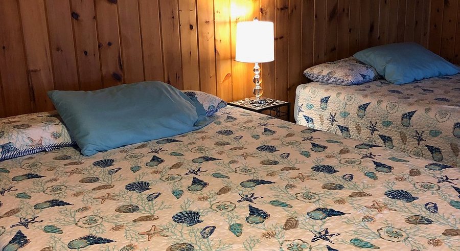 Bluff House Inn Gouldsboro Maine — Guest room