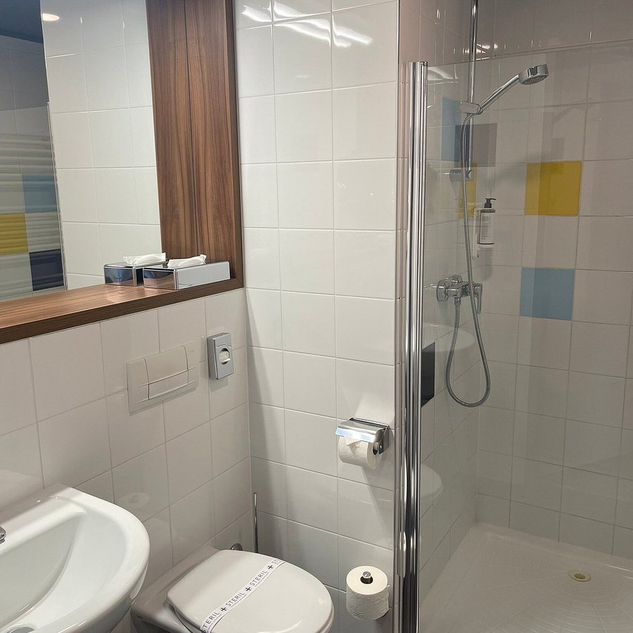 Bo18 Hotel Superior — Bathroom