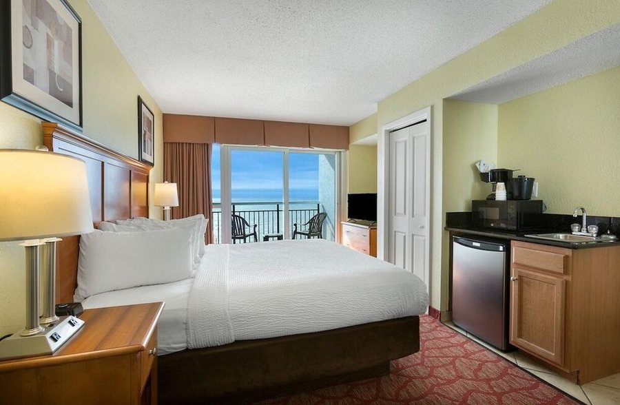 Boardwalk Beach Resort — Guest room
