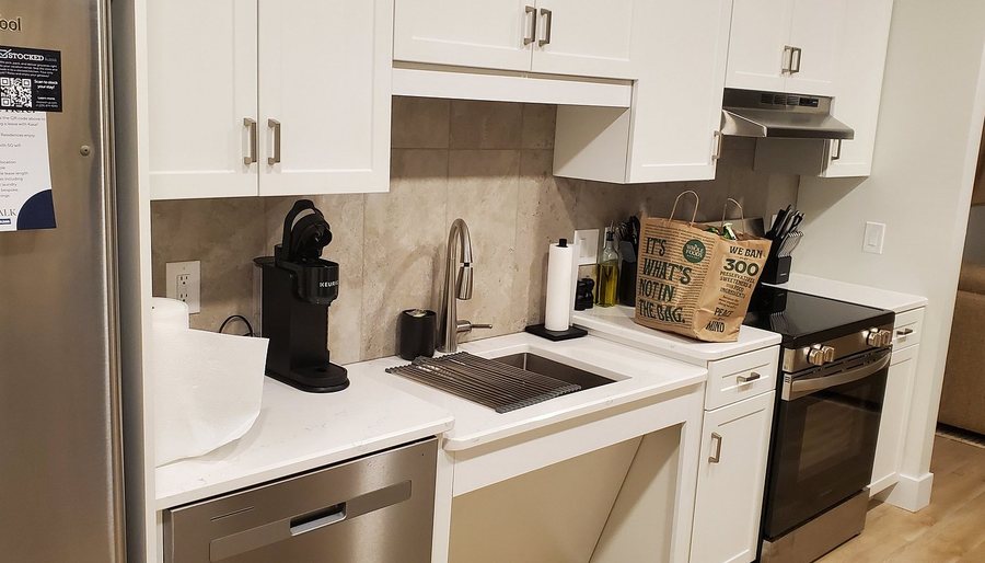 Boardwalk Suites Residences by Kasa — Bathroom