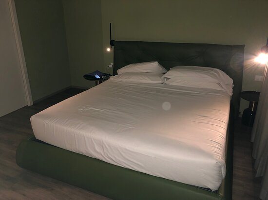 Bob W Milan Ticinese — Guest room