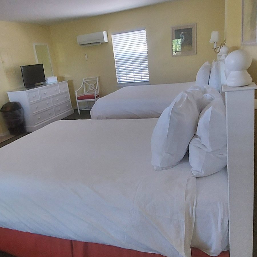Boca Grande Hotel — Guest room