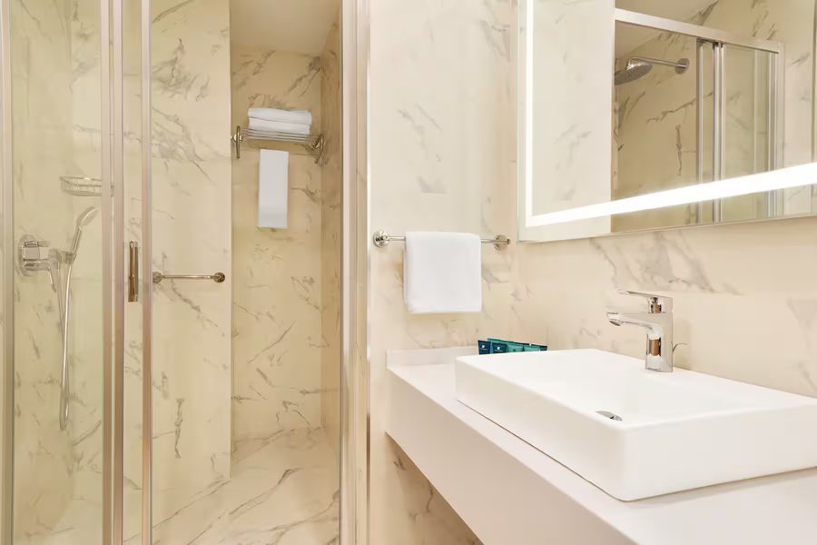 Bof Hotels Ceo Suites Atasehir Istanbul — Bathroom
