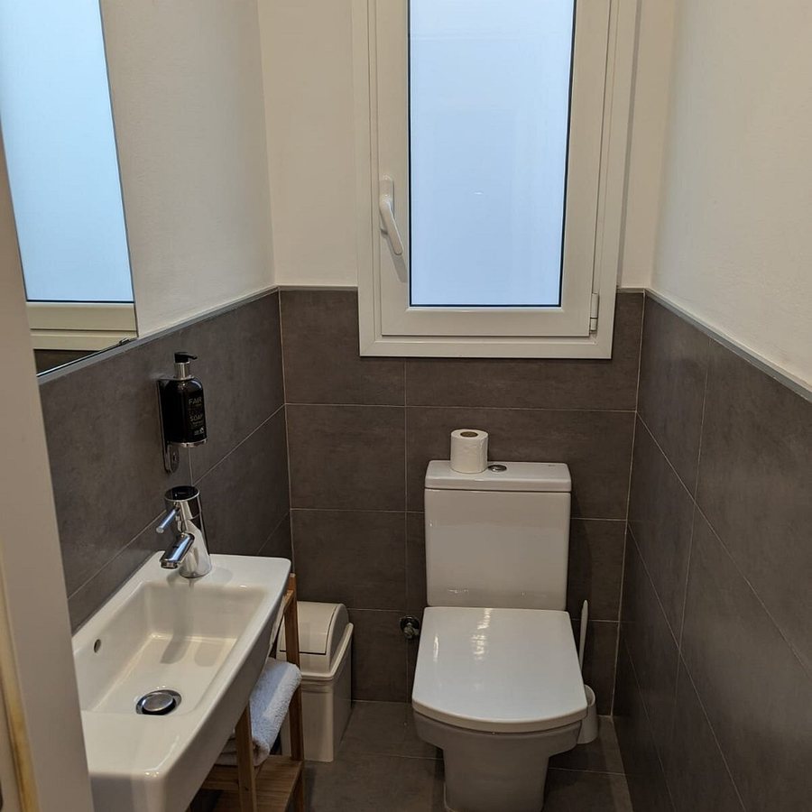 Bonavista Apartments Passeig de Gracia Barcelona Catalonia — Bathroom