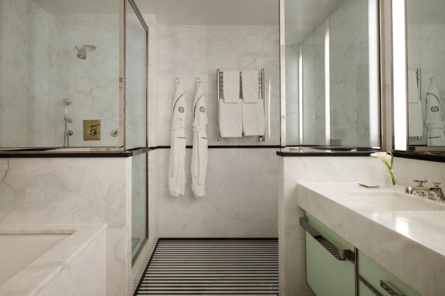 booking_the-mark — Bathroom
