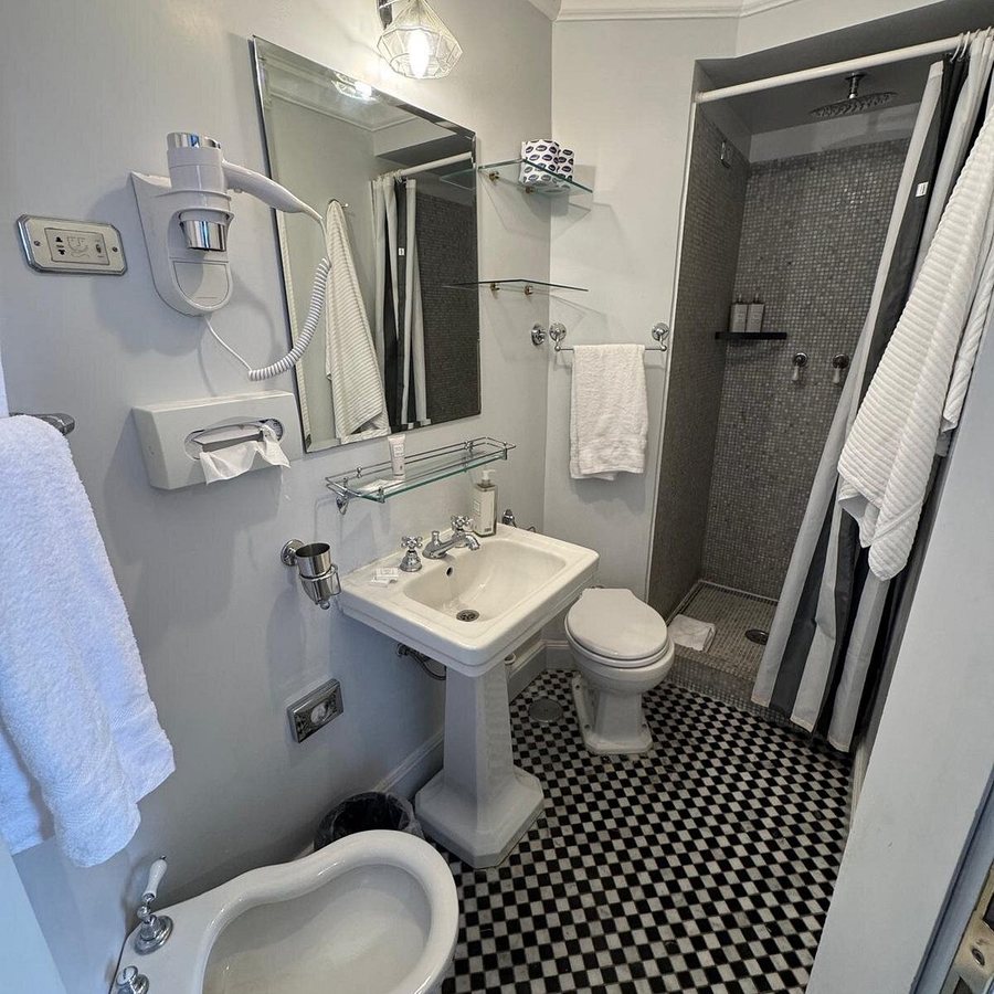 Boutique Hotel Anahi — Bathroom