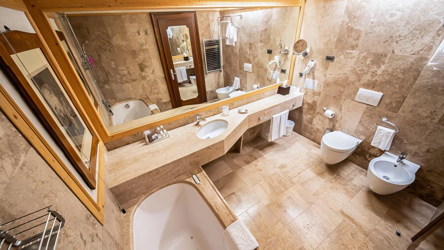 Boutique Hotel Diana — Bathroom