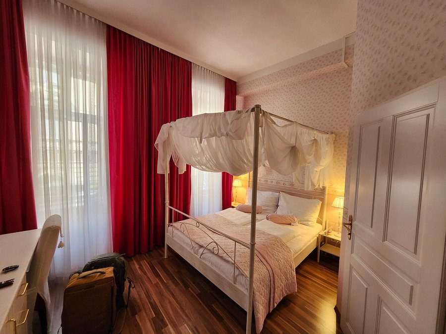Boutique Hotel Kugel — Guest room