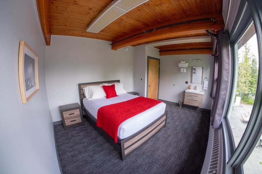 Box Canyon Cabins — Guest room