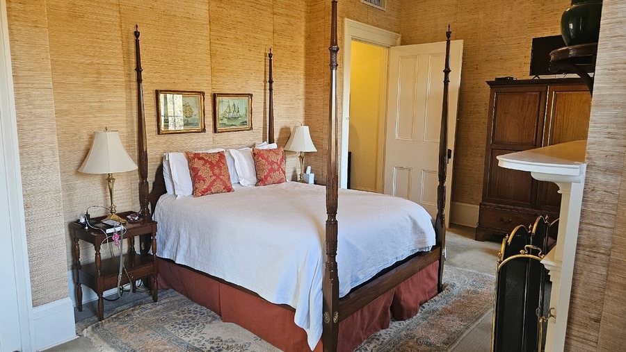 Brandon Hall Plantation — Guest room