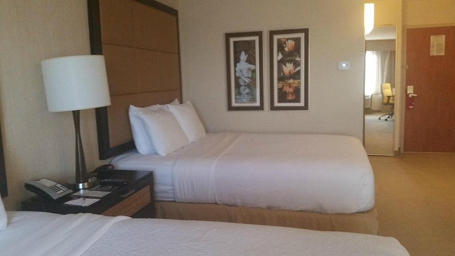 Brandywine Plaza Hotel — Guest room