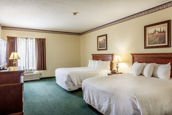 Branson Towers Hotel — Guest room