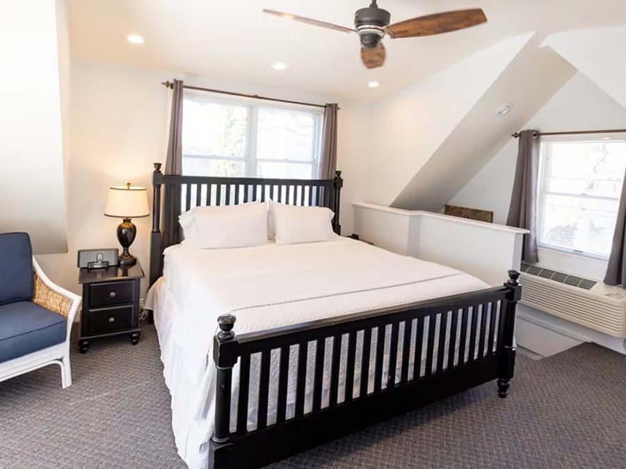 Brass Key Guesthouse — Guest room