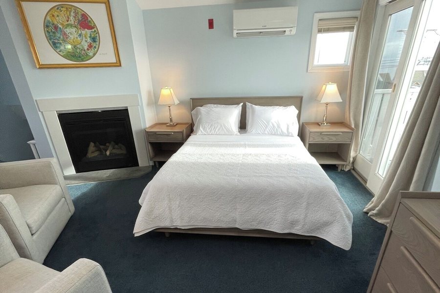 Brasswood Inn — Guest room