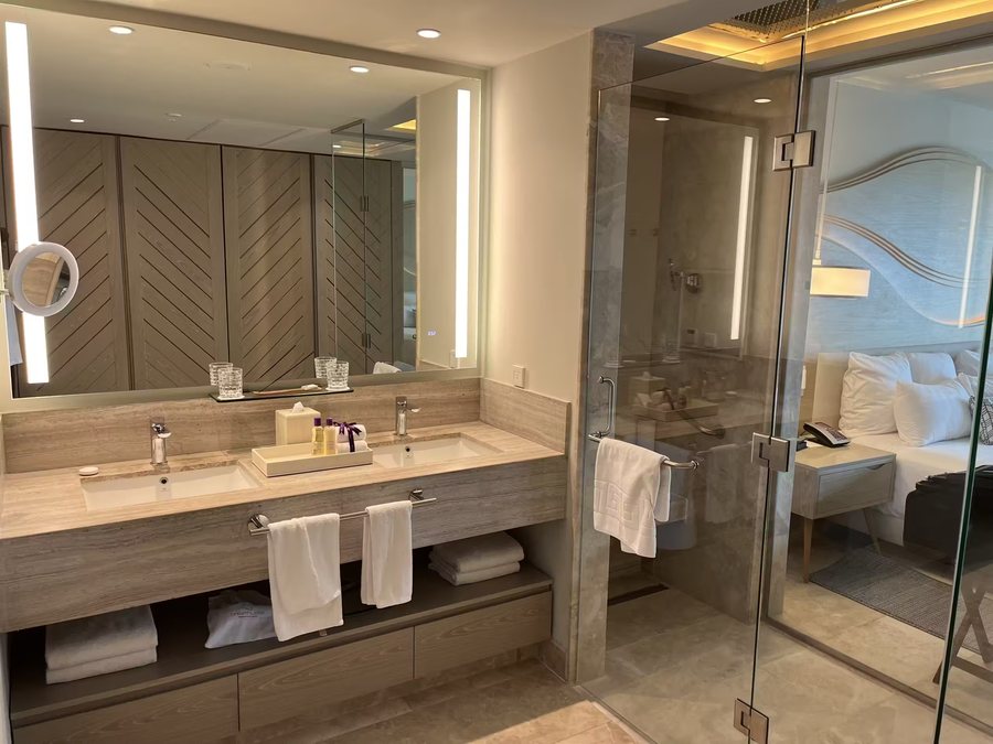 Breathless Cancun Soul Resort Spa — Bathroom