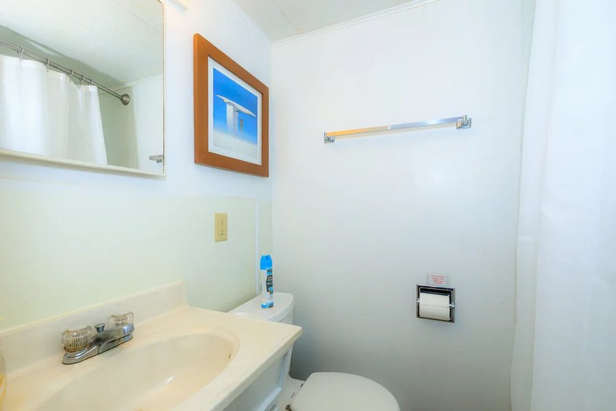 Breezy Point Resort — Bathroom