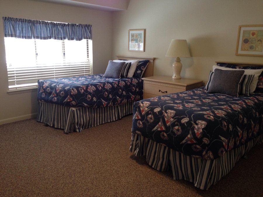 Brewster Green Resort — Guest room