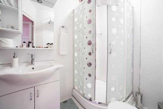 Bright Apart Istanbul — Bathroom