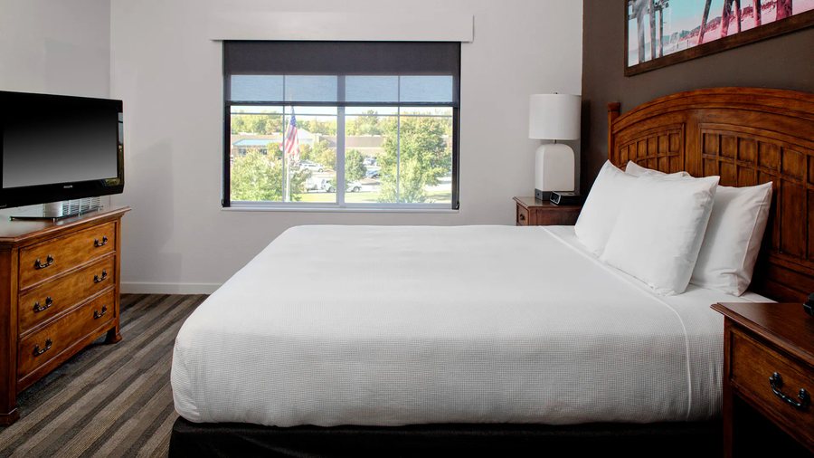 Brinckerhoff Inn — Guest room
