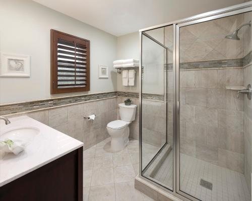 Brisas Del Mar Inn at the Beach — Bathroom