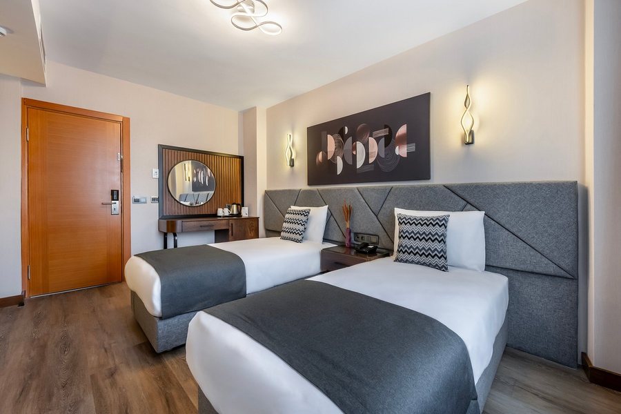 Bristol Hotel Istanbul — Guest room