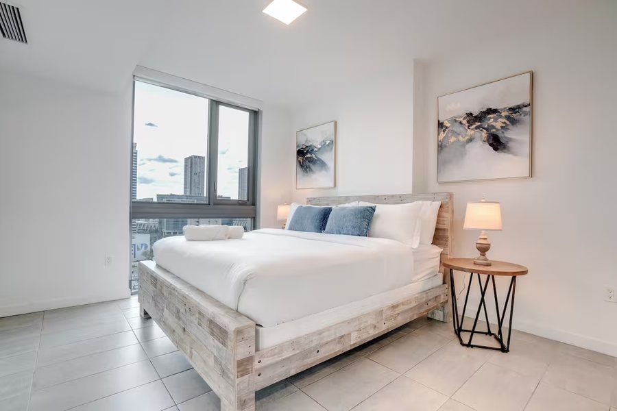 Broadway Suites Downtown By Rocket Stay Miami Florida — Guest room