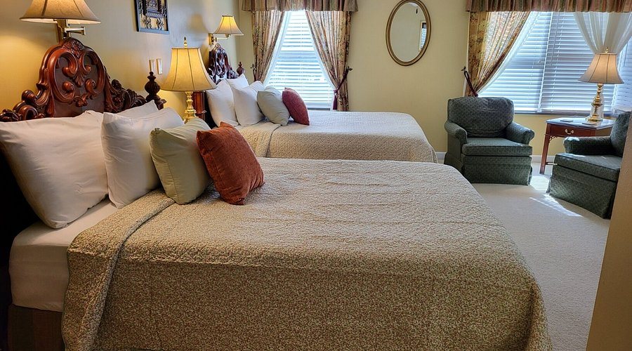 Brookside Mountain Mist Bed Breakfast — Guest room