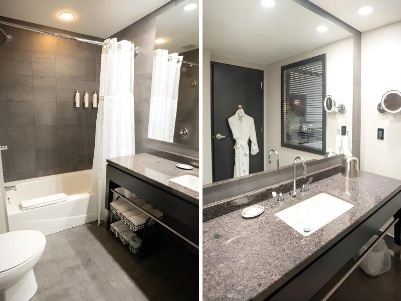 Brookstreet Hotel — Bathroom
