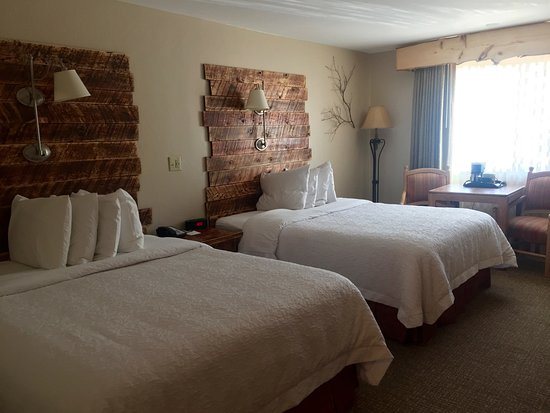 Browns Canyon Inn — Guest room