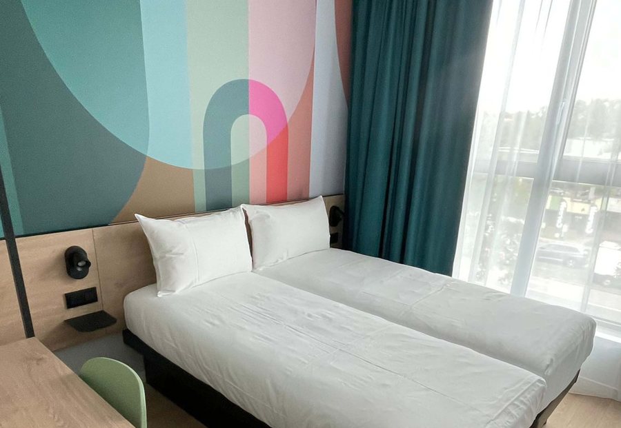 Brussels Airport — Guest room