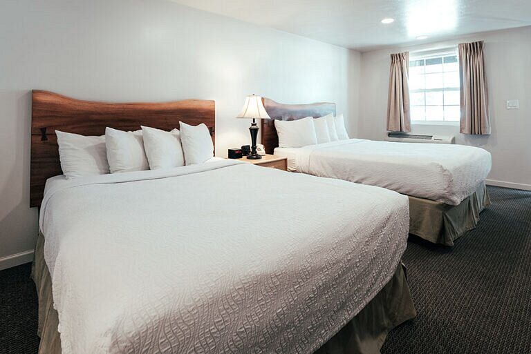 Bryce Canyon Pines Lodge — Guest room