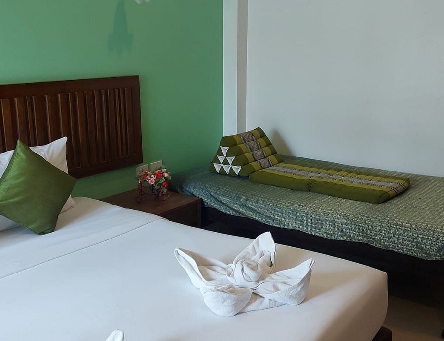 BS Airport at Phuket — Guest room