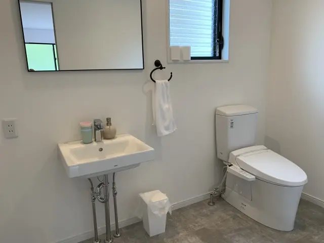 BUB RESORT — Bathroom
