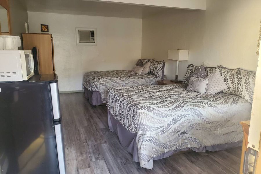 Budget Inn Durango — Guest room