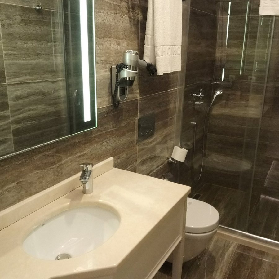 Buke Hotel Istanbul — Bathroom