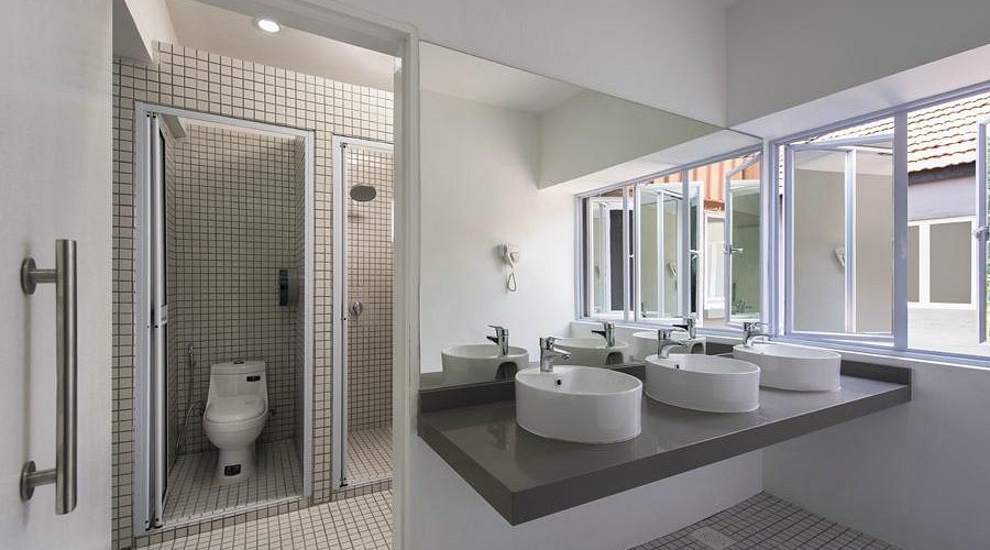 Bunc Hostel — Bathroom
