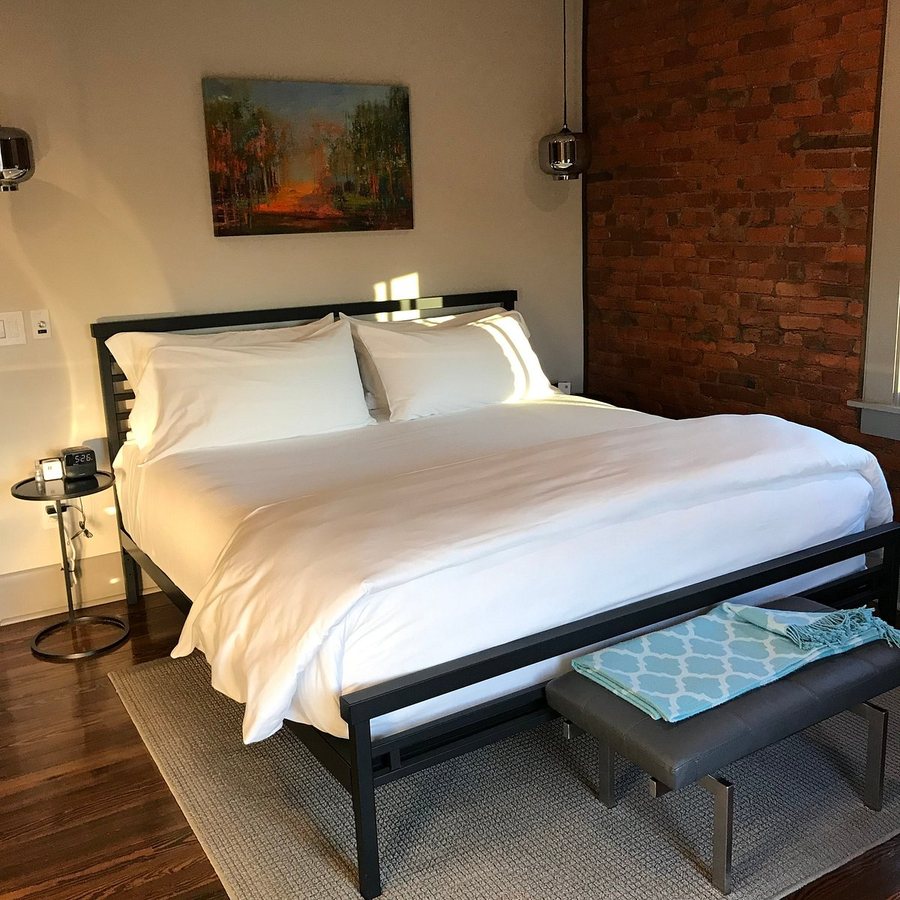 Bunn House — Guest room