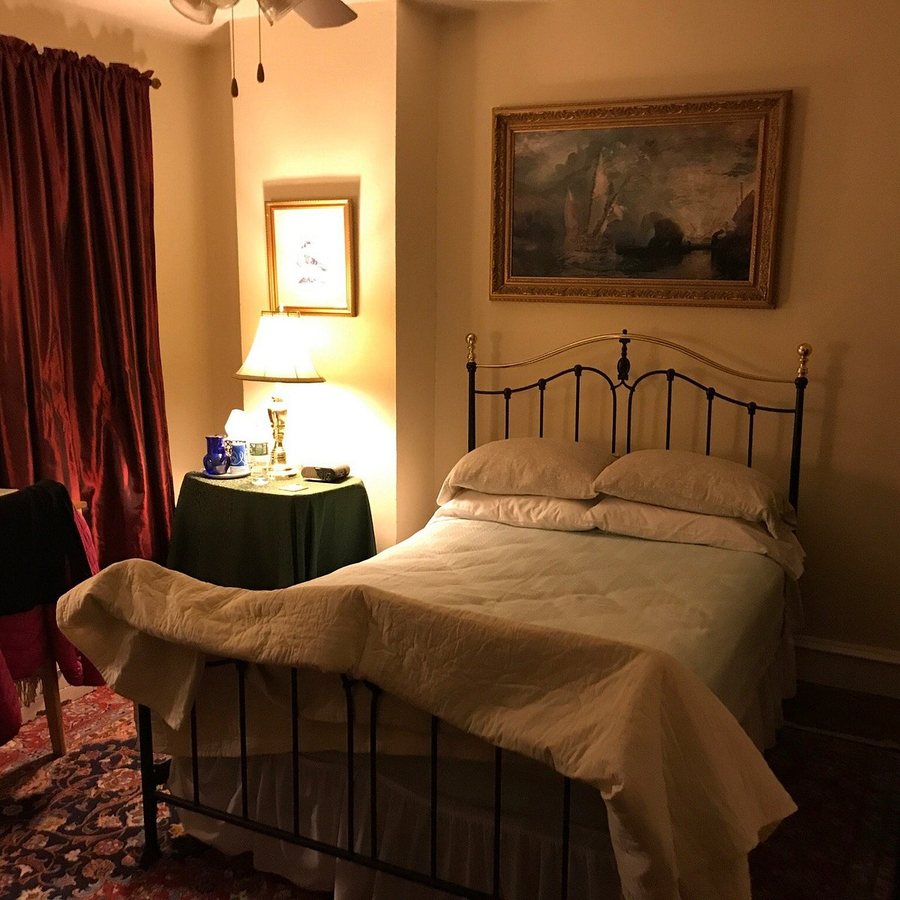 Burbridge Street B B — Guest room