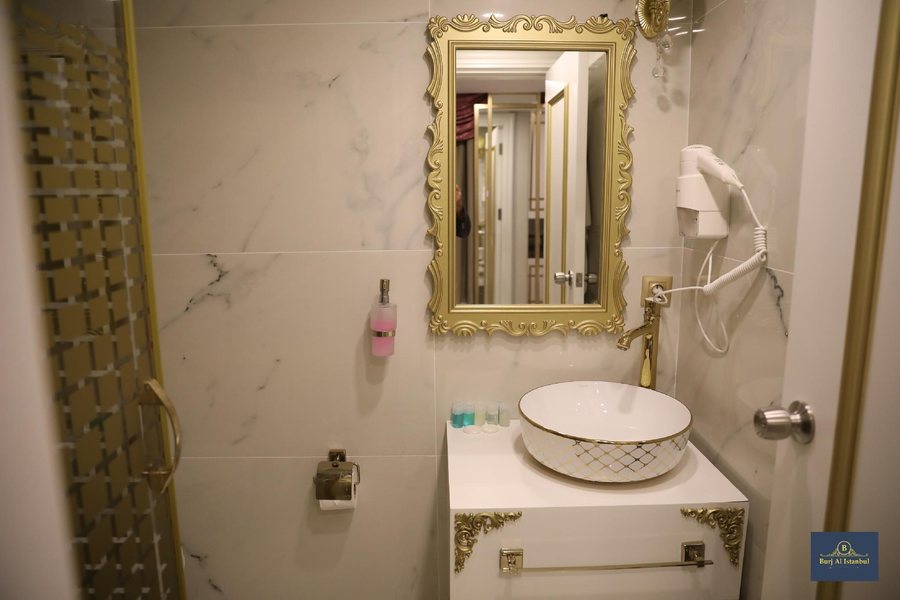 Burj AL Istanbul Istanbul — Bathroom