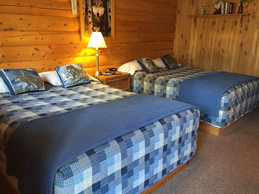 Burnt Paw — Guest room