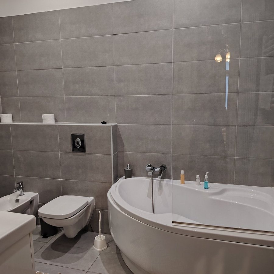Butterfly Home Danube — Bathroom