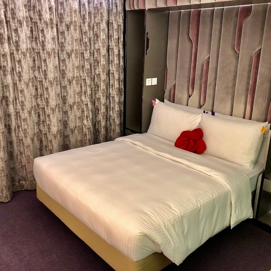 Butterfly On Lkf Central — Guest room
